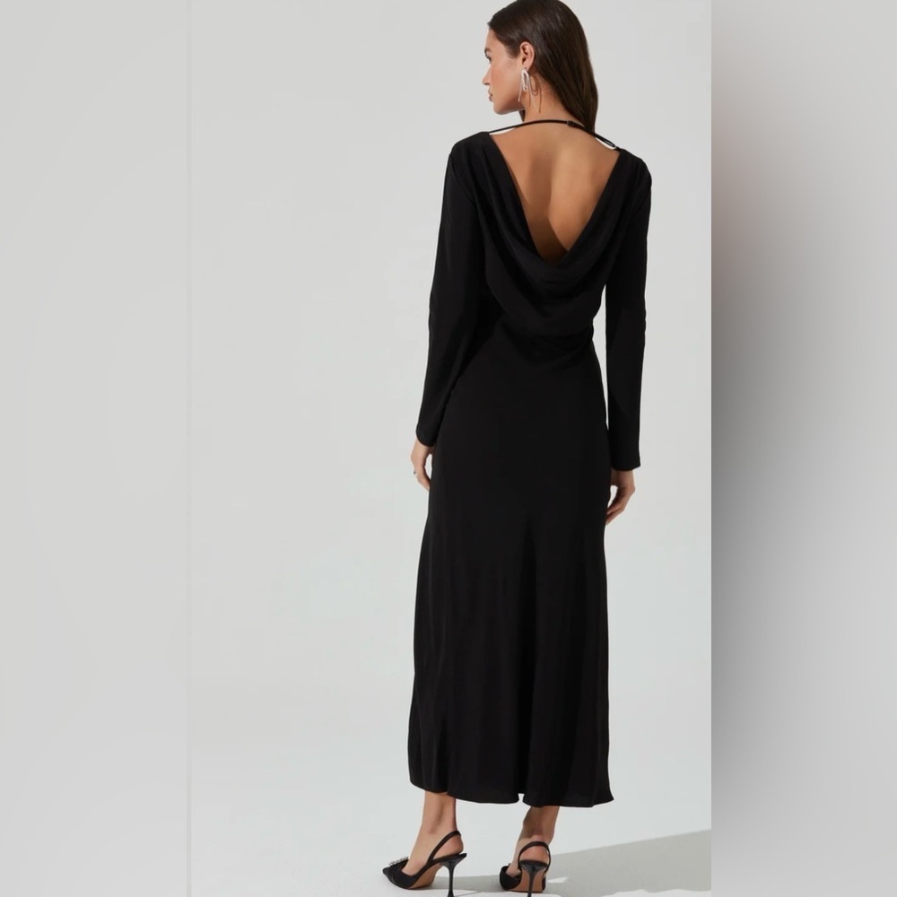 Astr Black Backless Long Sleeve Maxi Dress Bridal